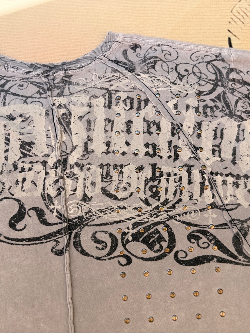 Affliction Men's Riveted Grey Graphic Short Sleeve Tee Size XL - Picture 8 of 12